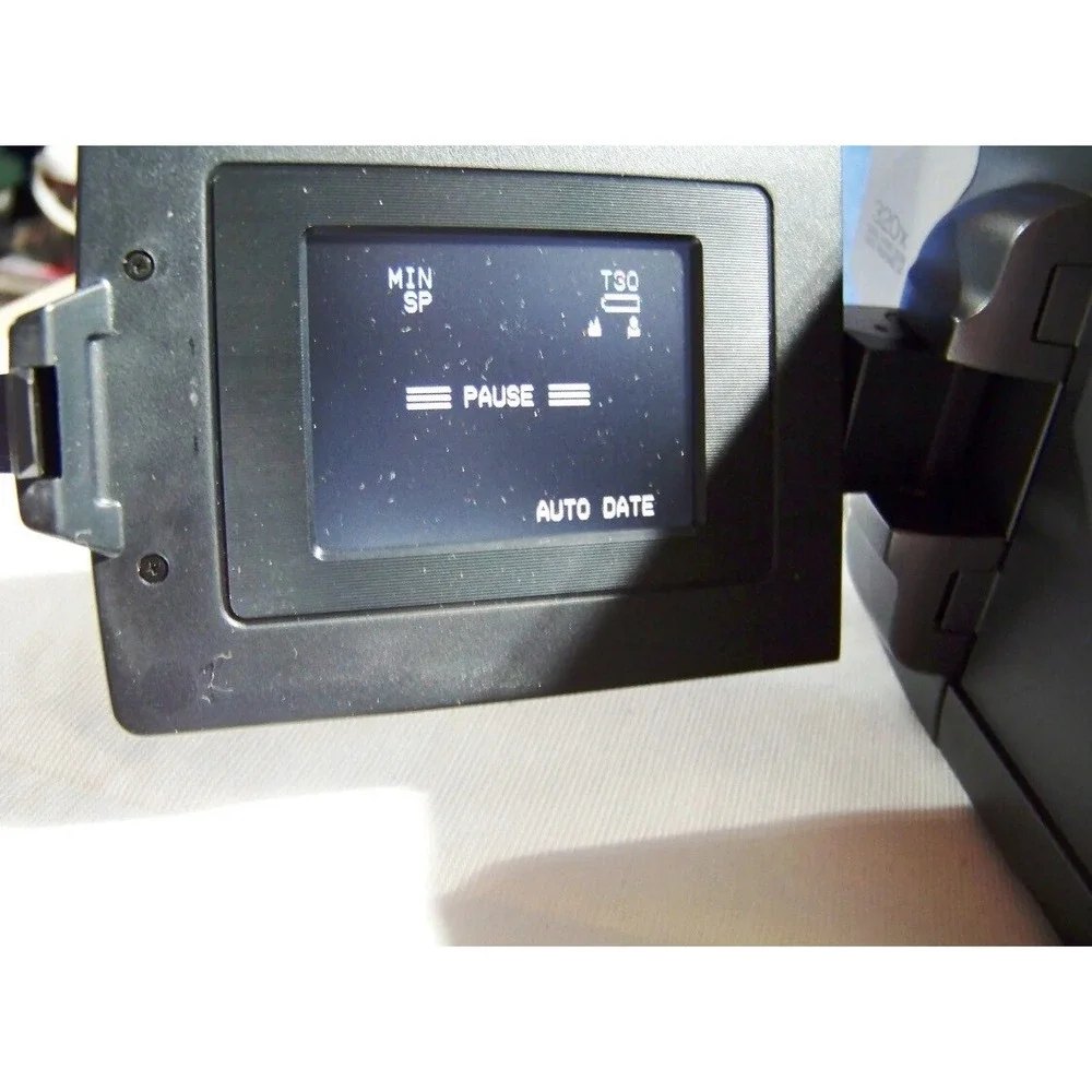 JVC Compact Super VHS-C Camcorder GR-SXM340U 600x Zoom Bundle Tested